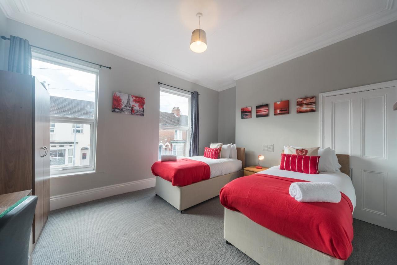3 Bedroom Saks - 2 Living Area House In Newland Ave Hull Kingston upon Hull Kültér fotó