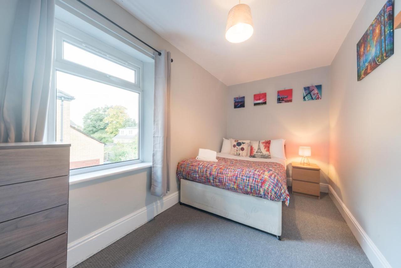 3 Bedroom Saks - 2 Living Area House In Newland Ave Hull Kingston upon Hull Kültér fotó