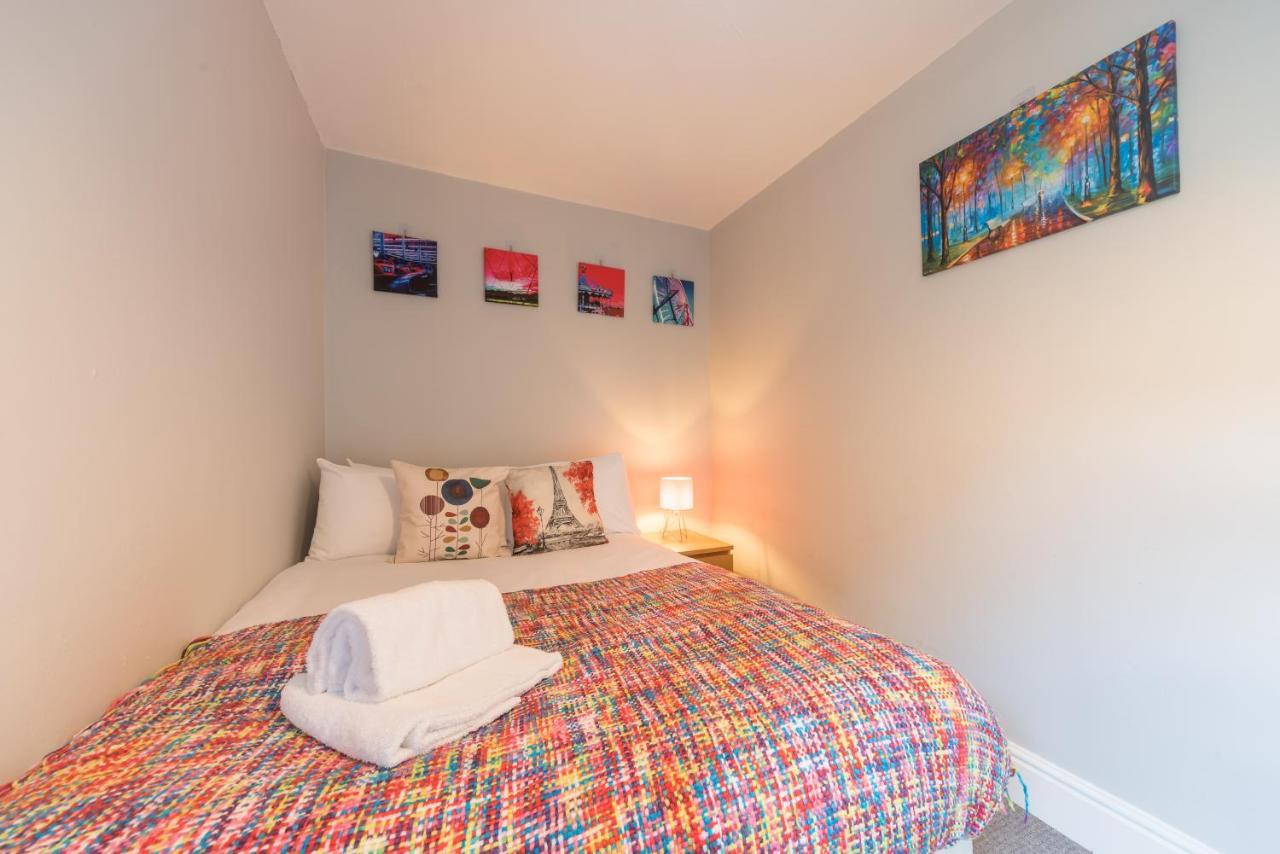 3 Bedroom Saks - 2 Living Area House In Newland Ave Hull Kingston upon Hull Kültér fotó